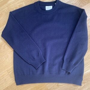 Gant Women’s 100% Super Fine Lambswool Sweater in Navy. Size S (relaxed fit)
